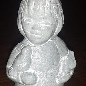 Isabell bloom 6" Girl With Bird 2008 Signed